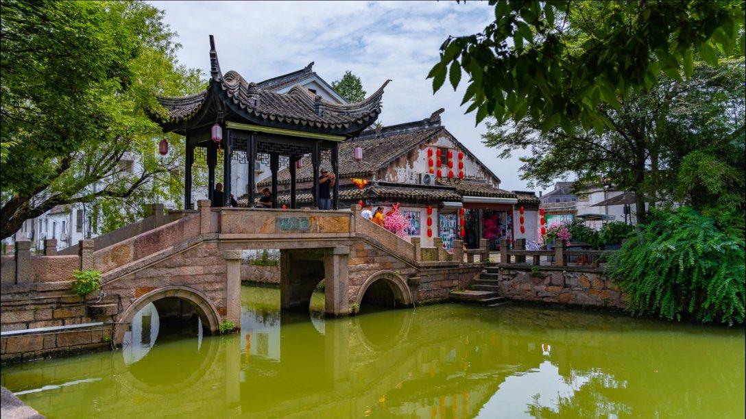 发现这个女的不是什么好东西。这句话的意思是说她是好东西还是不好?的最佳红迪网平台